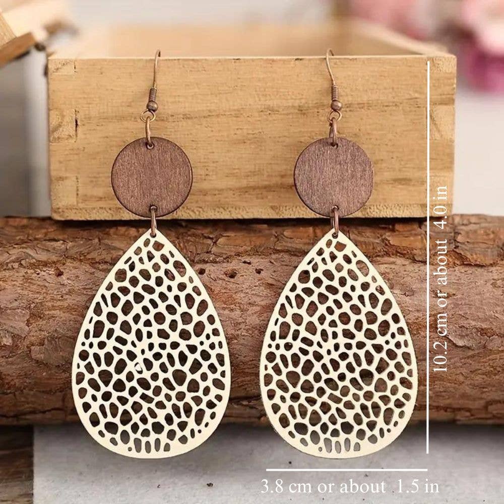VINTAGE HOLLOW EARRINGS (PAIR): Apricot