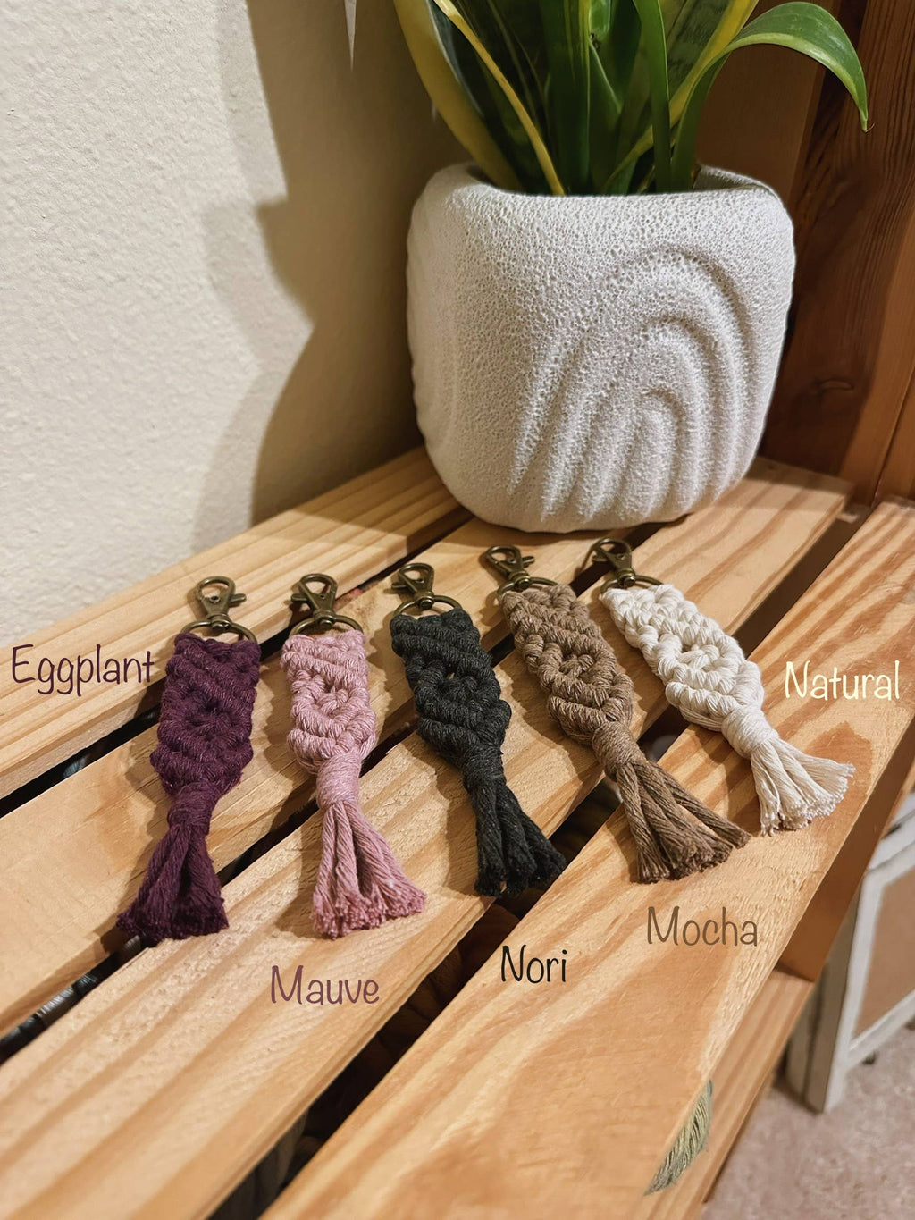 Macrame Fiber Keychain Natural | Boho Accessory: Natural