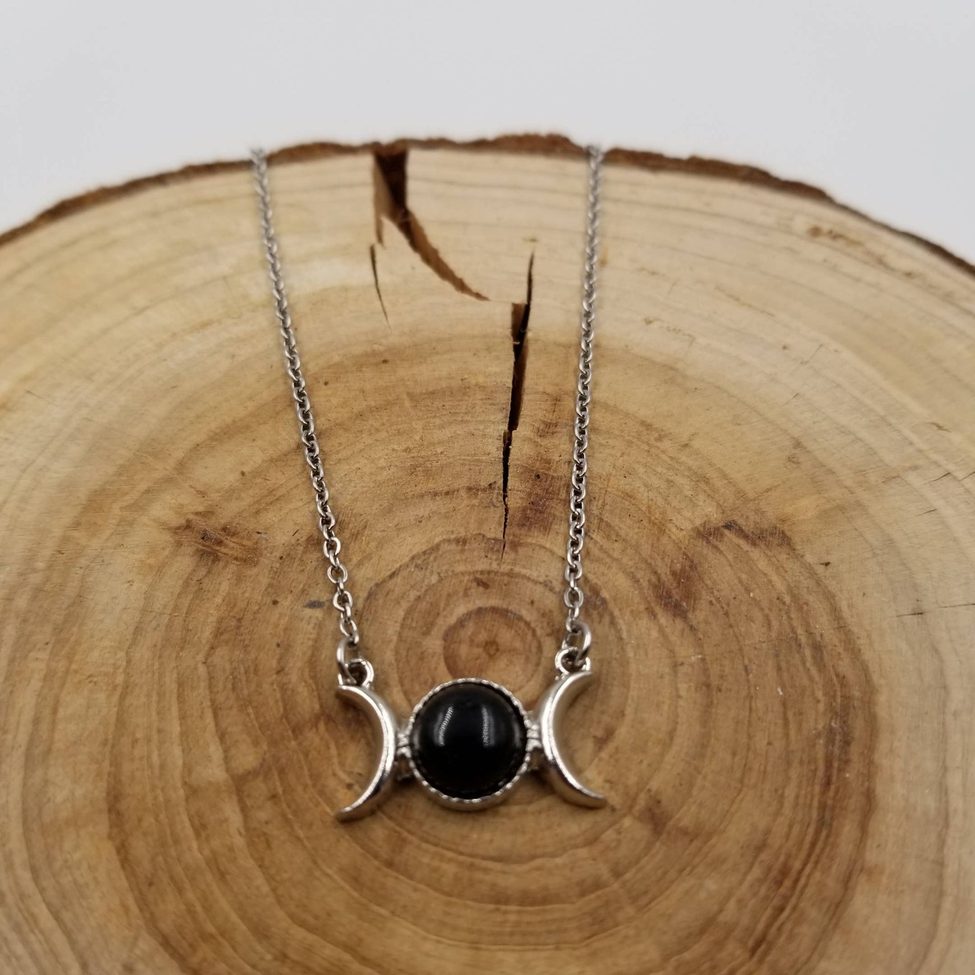 Natural Stone Double Moon Guardian Stone Necklace: Green