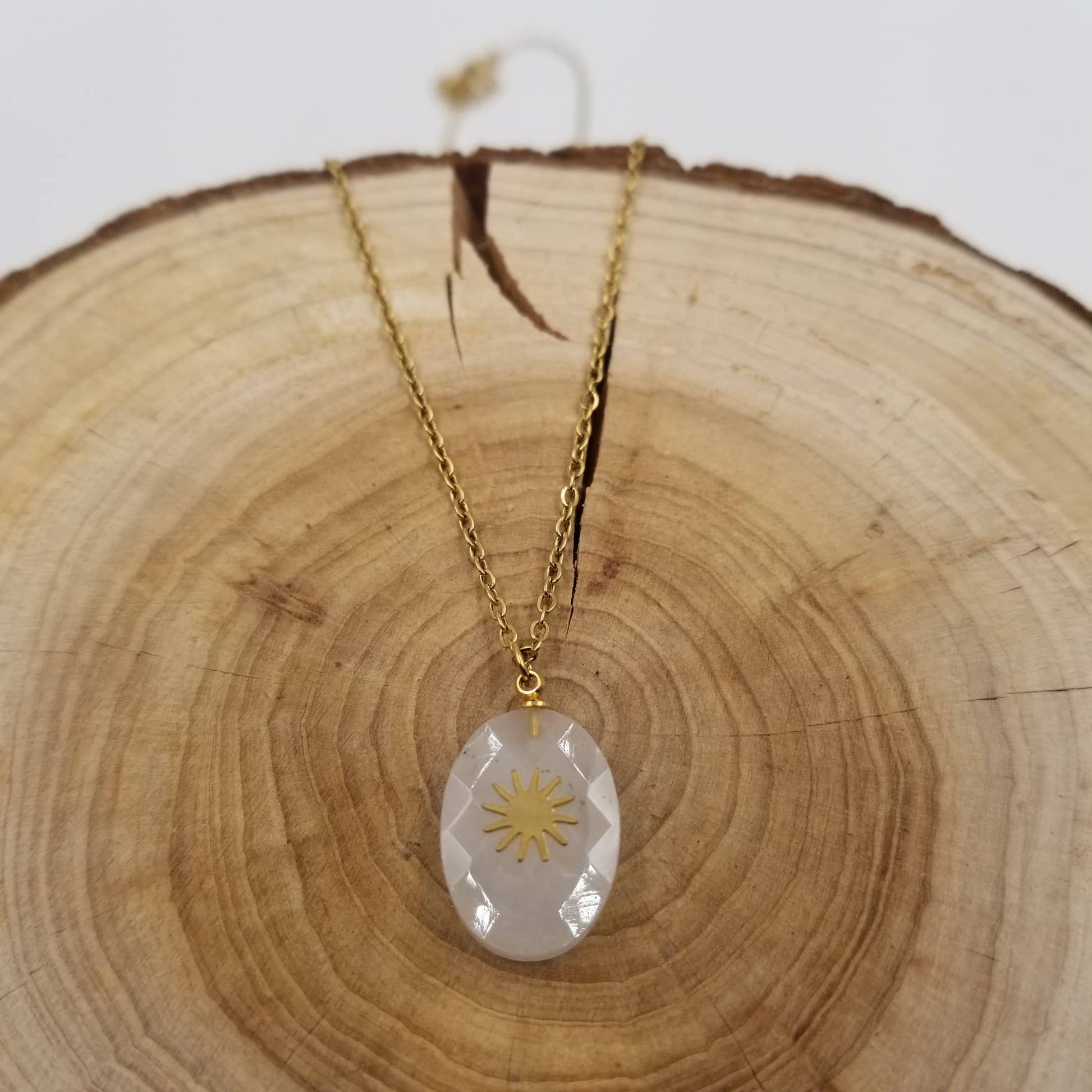 Bright Sun Natural Crystal Necklace: Grey
