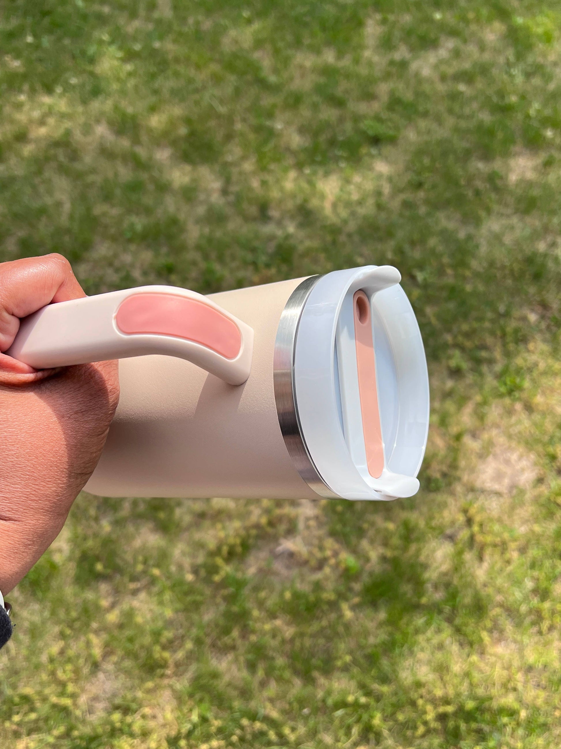 40oz Blank Tumblers with Handle: Daisy