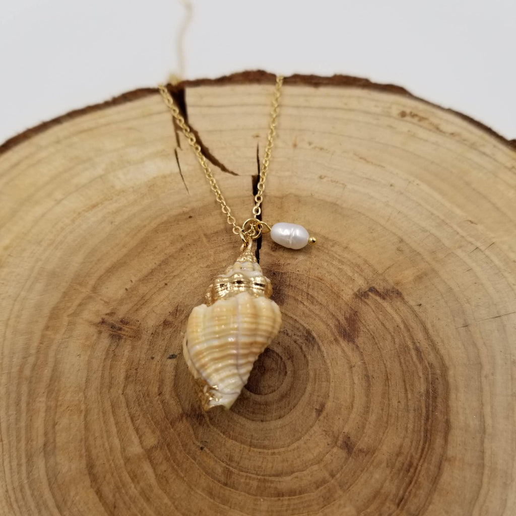 Holiday Beach Shell Pearl Necklace