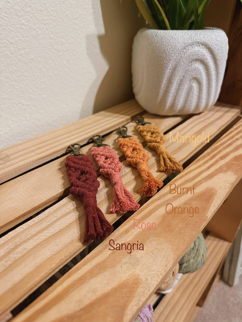 Macrame Fiber Keychain Mocha | Boho Accessory: Mocha