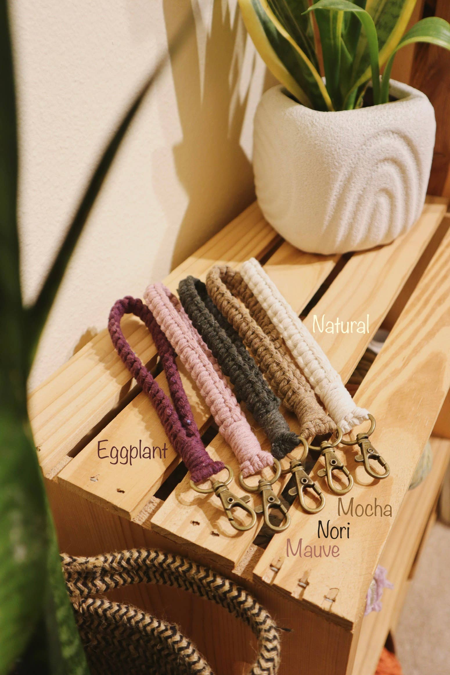 Basic Macrame Wristlet Mint | Fiber Keychain: Mint